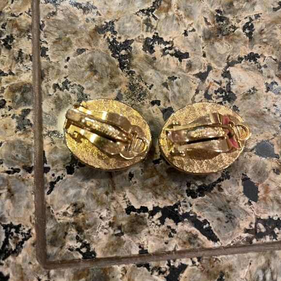 Givenchy Paris New York Vintage Black Onyx Crystal Gld Tn Vintage Clip Earrings - Picture 4 of 14